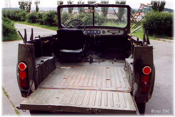 uaz-003